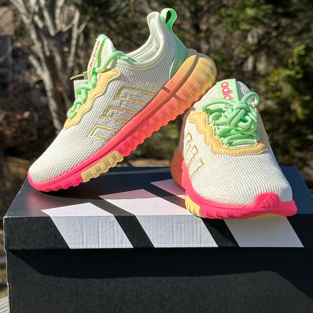 Adidas Little Girls Kaptir Flow Casual Sneakers 11C Pink Green Pastel Youth NEW